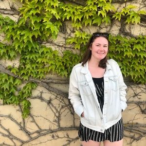 Meet your Posher, Olivia